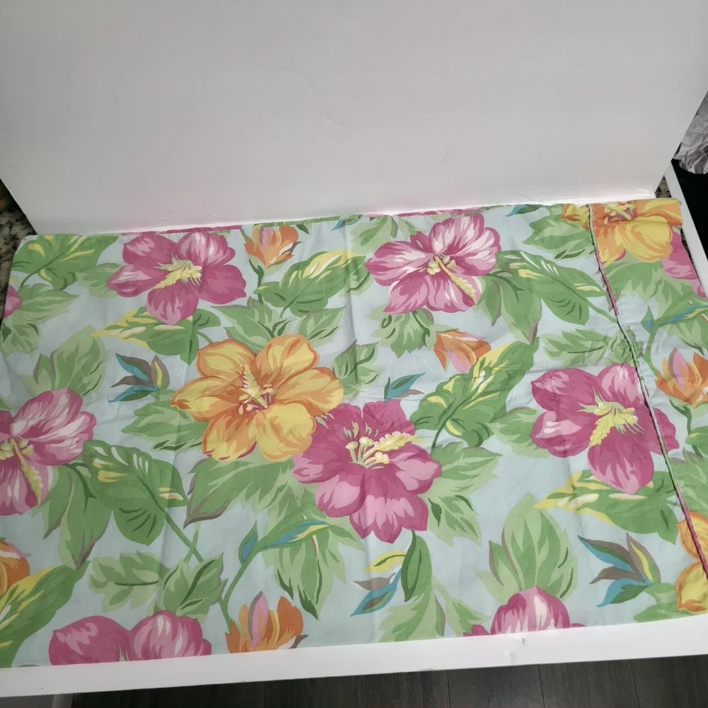 VTG Ralph Lauren Sandy Lane Tropical Hibiscus Pillowcase Pair Blue Pink Standard